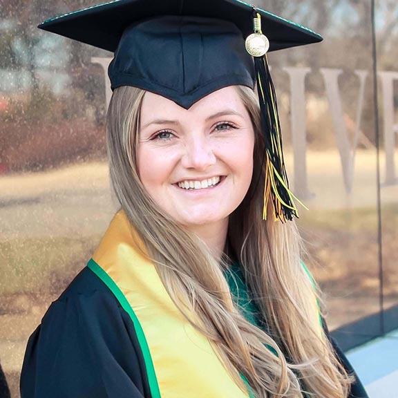 Dani Zweygardt Profile Picture